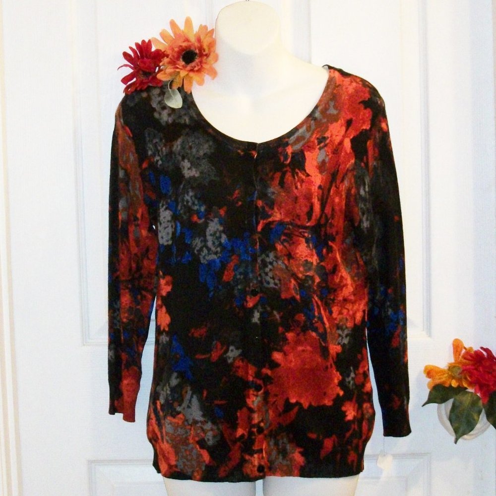 Joseph A NWT Sz S Button Front Soft Knit Cardigan Sweater Abstract Floral Design